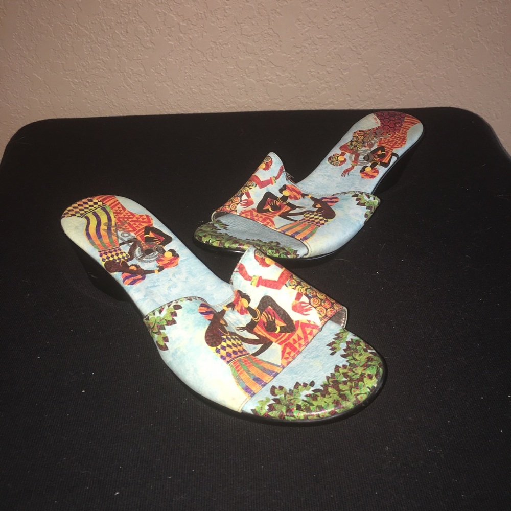 Women’s Slide Sandals in Light Blue Multicolor Print